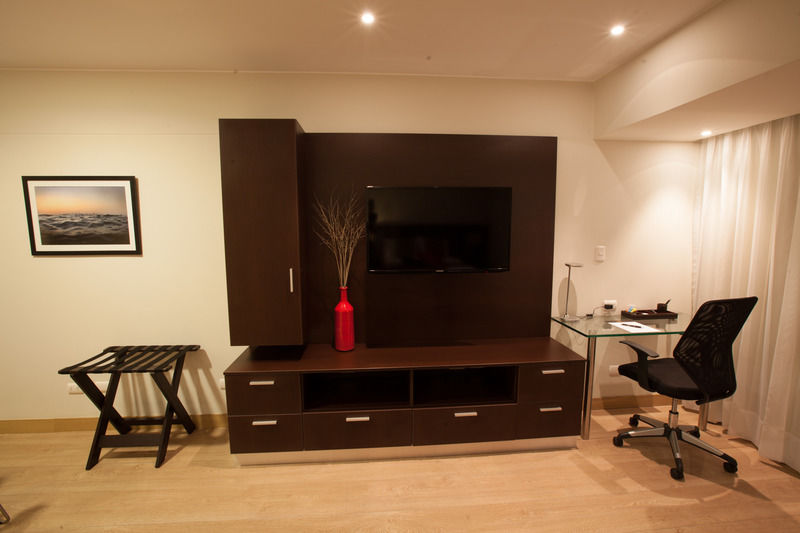 2W Apartments Service Diez Canseco Ліма Екстер'єр фото